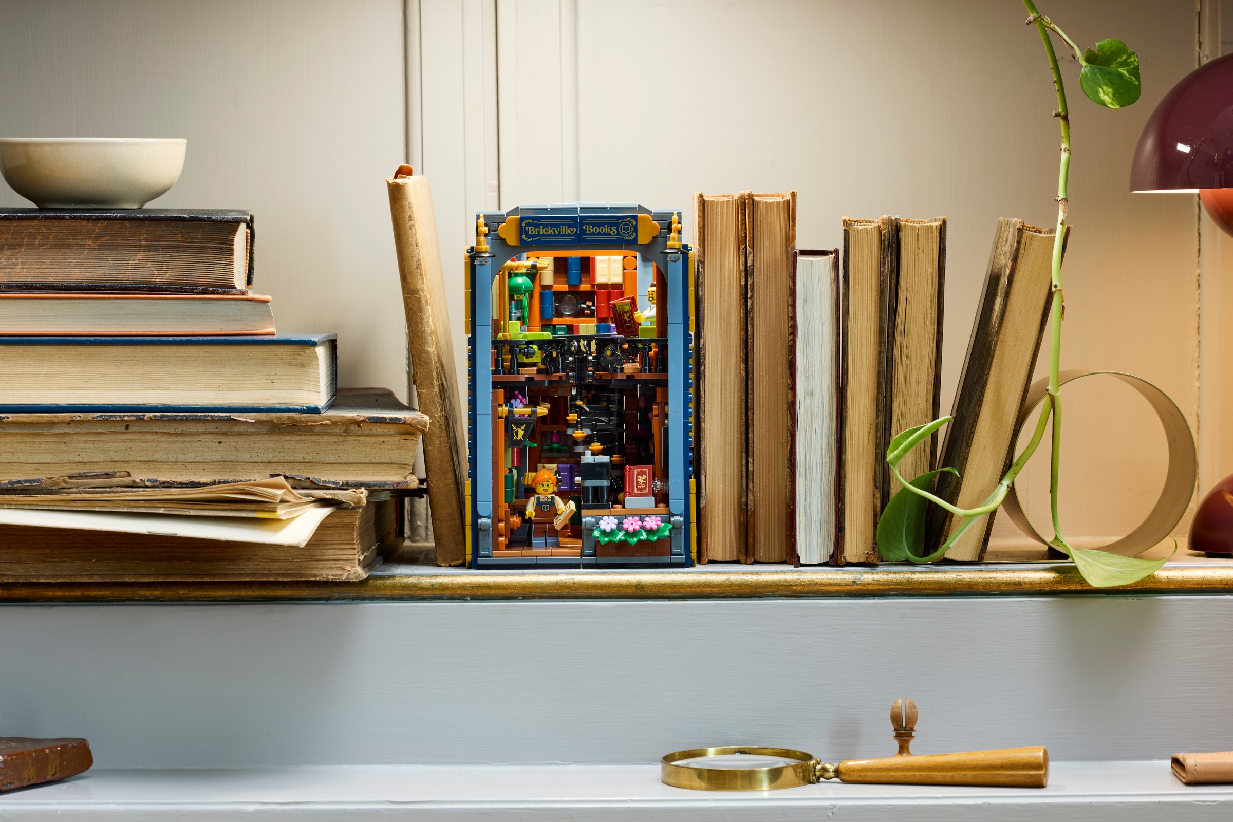 Bookstore: Book Nook — 20