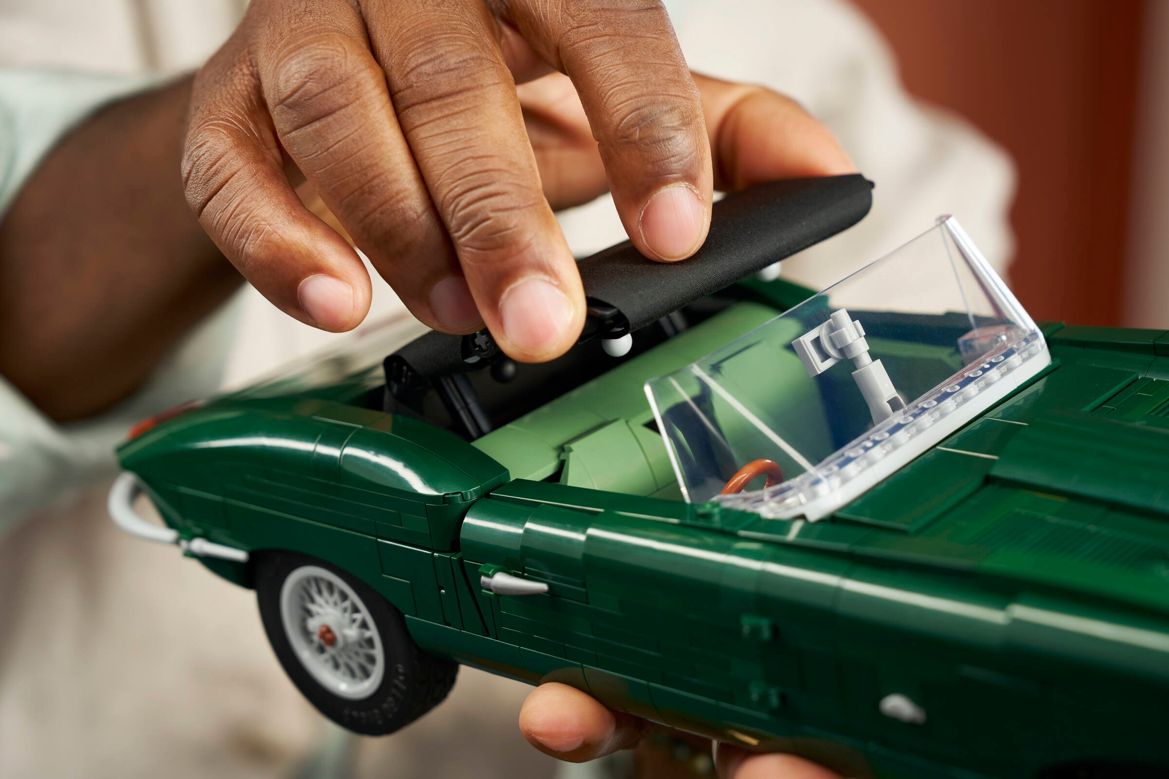 Jaguar E-type — 17