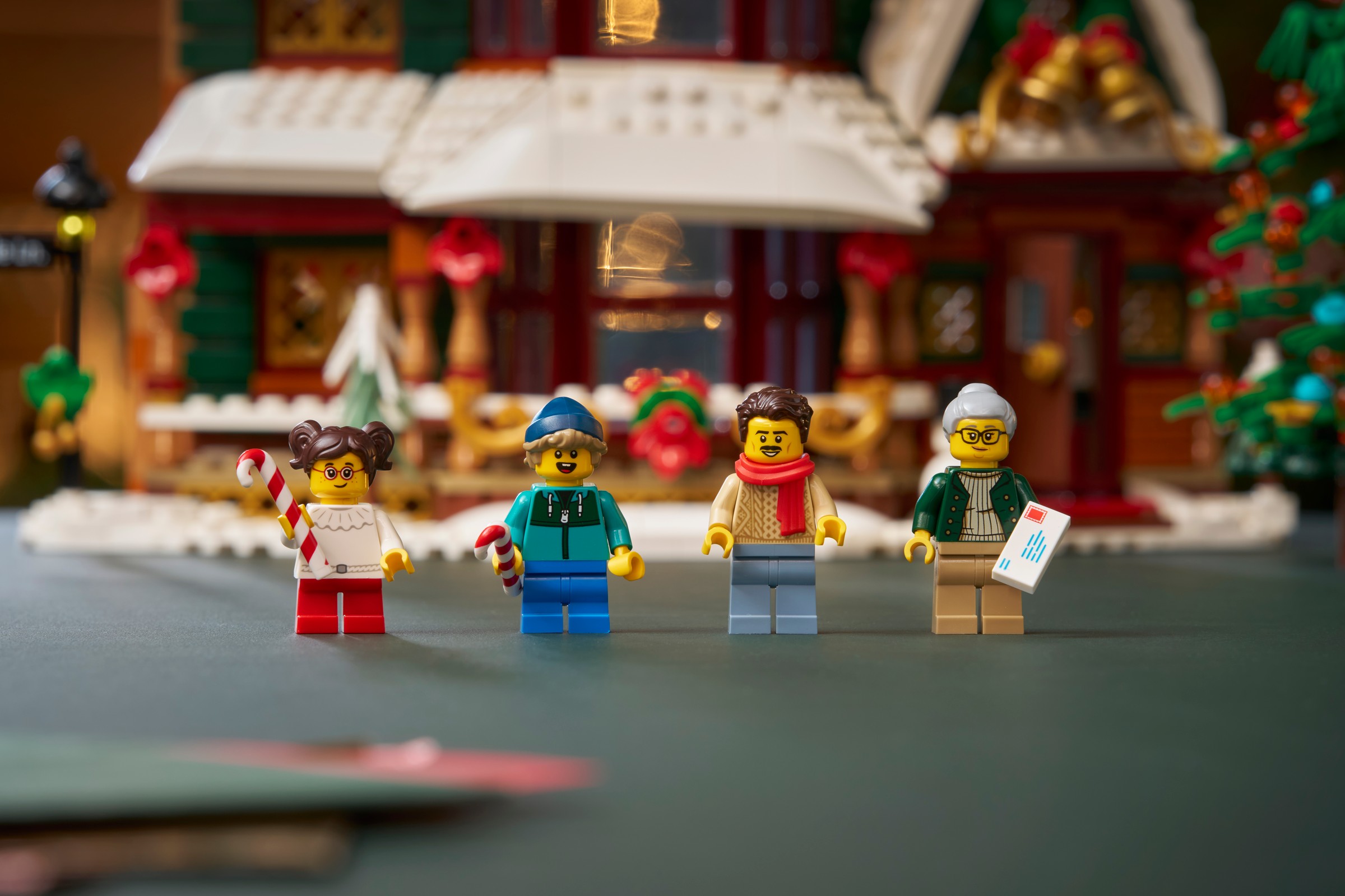 Holiday House — 16