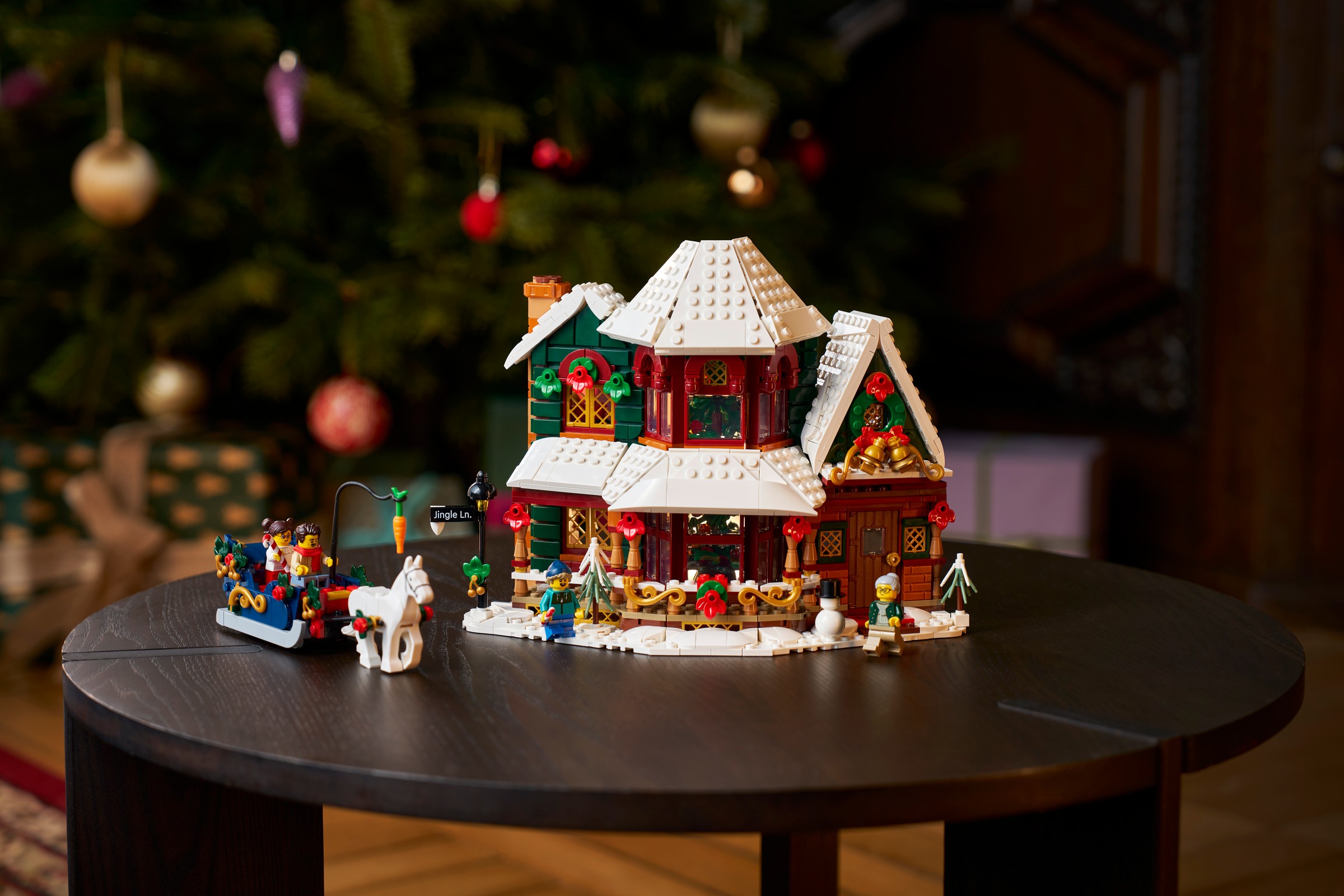 Holiday House — 18