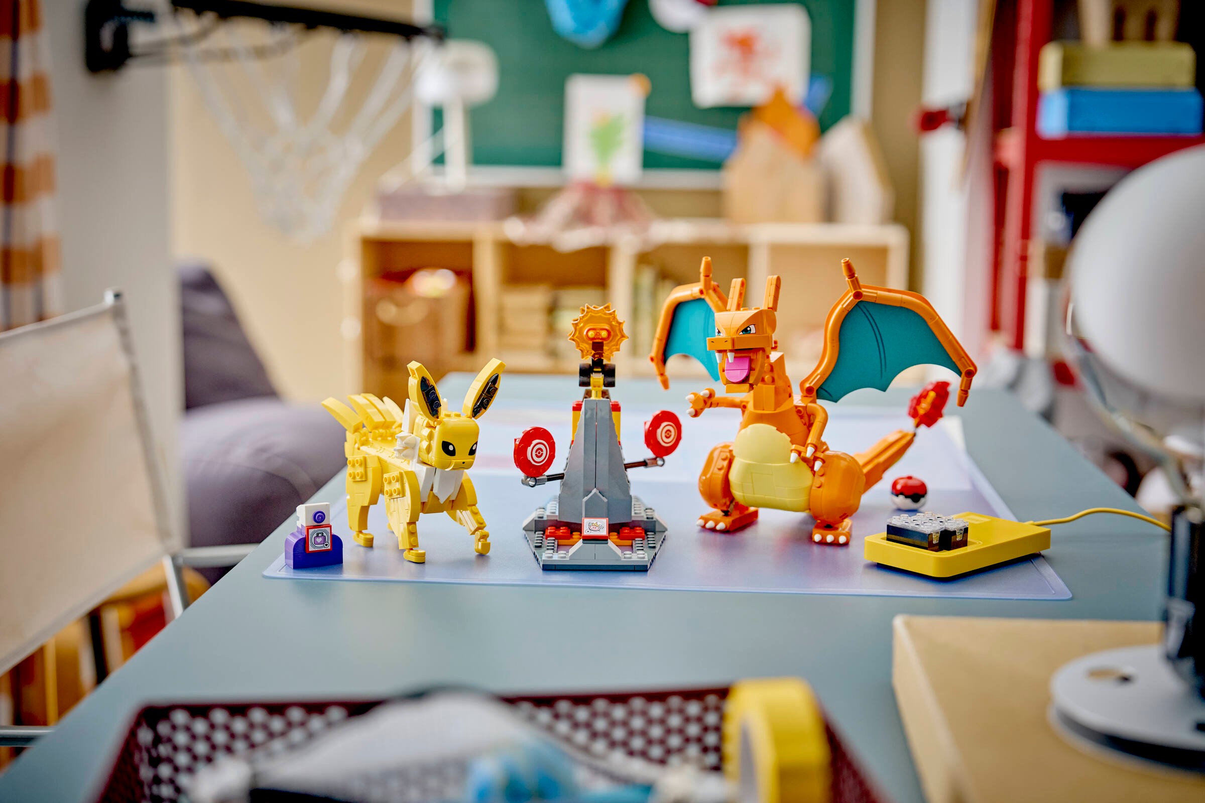 Charizard vs. Jolteon Ultimate Battle — 19